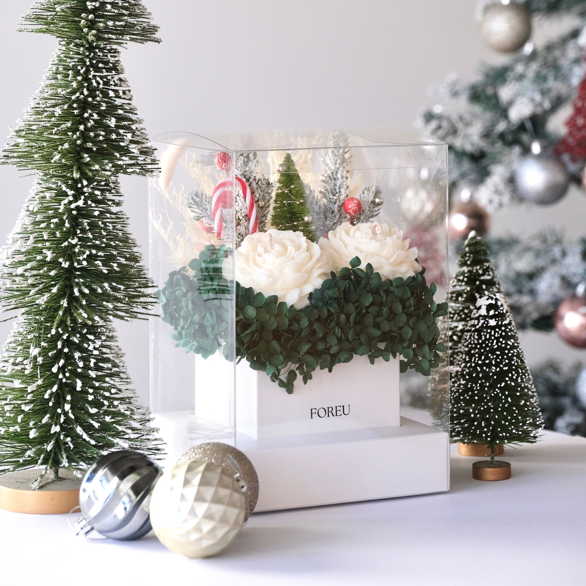 FOREU Premium Christmas Candle Box timeless clear gift box with candy cane festive design, perfect for Christmas gifting and stylish holiday decor.