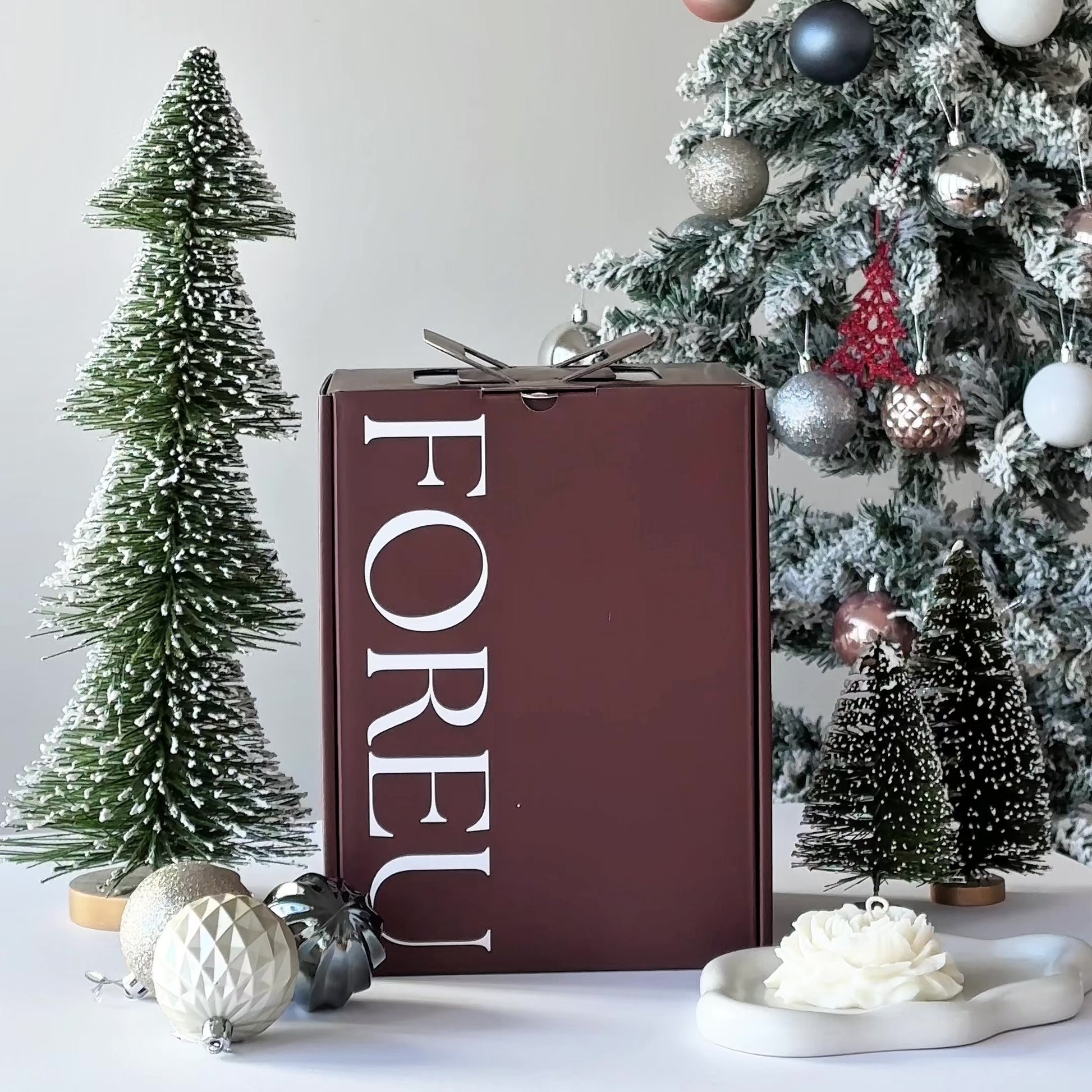 christmas gifting timeless premium box for present with ornaments and christmas display includes soy peony flowers and dark green preserved hydrangeas 